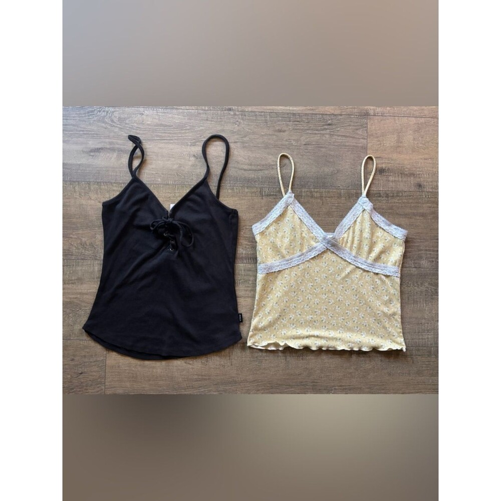 RVCA Wild Love women’s size large butter yellow and black cropped camisole lot